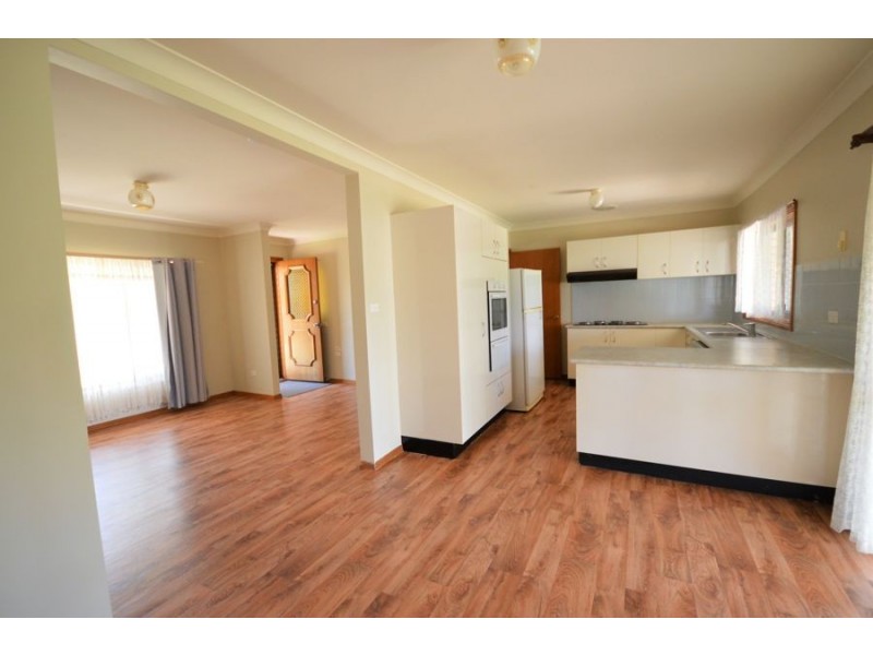 23 Oxley Circle, Dubbo NSW 2830