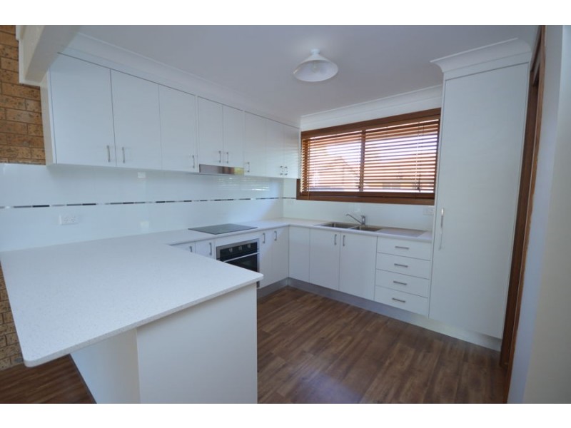 2/4 Rivergum Place, Dubbo NSW 2830