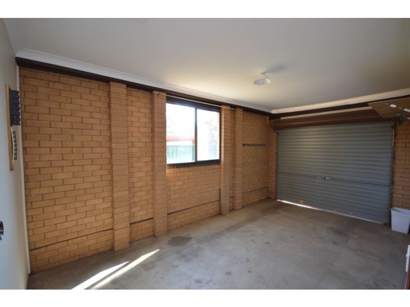 2/4 Rivergum Place, Dubbo NSW 2830