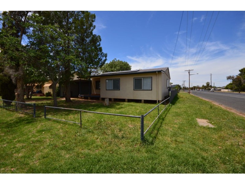 149 Cathundril Street, Narromine NSW 2821