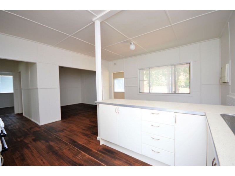 149 Cathundril Street, Narromine NSW 2821