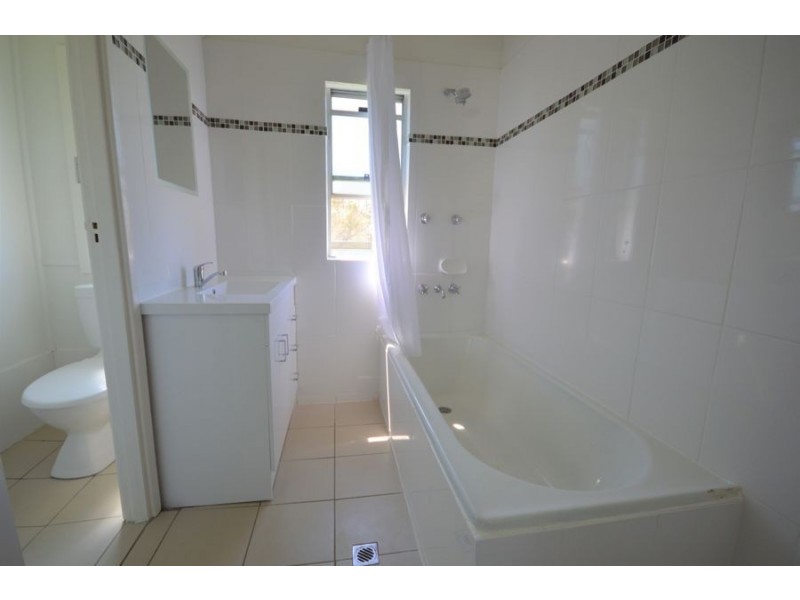 149 Cathundril Street, Narromine NSW 2821