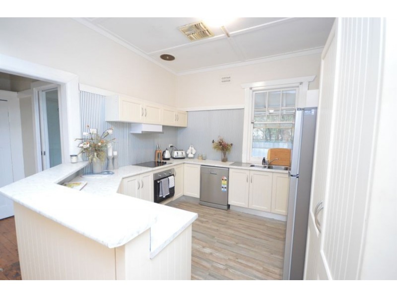 73 Tamworth Street, Dubbo NSW 2830