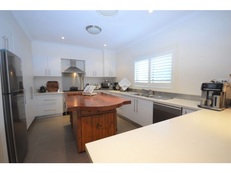 20 Pebble Beach Drive, Dubbo NSW 2830
