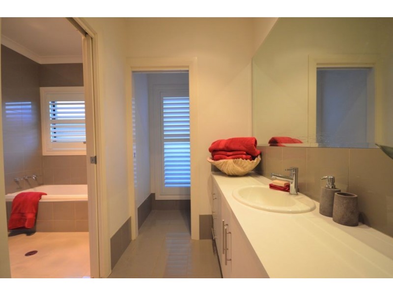 20 Pebble Beach Drive, Dubbo NSW 2830