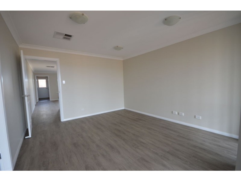 1 Yarra Place, Dubbo NSW 2830