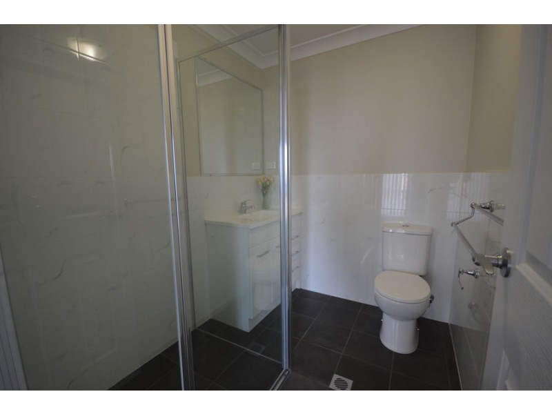 1 Yarra Place, Dubbo NSW 2830