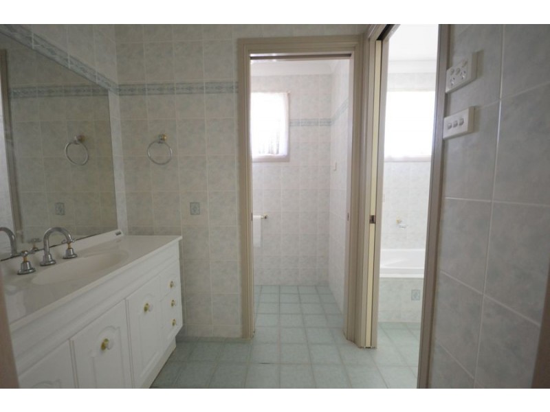 134 Minore Street, Narromine NSW 2821