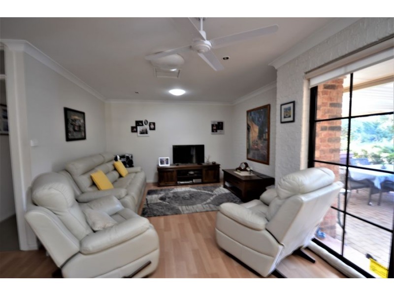 4 Bell Avenue, Dubbo NSW 2830
