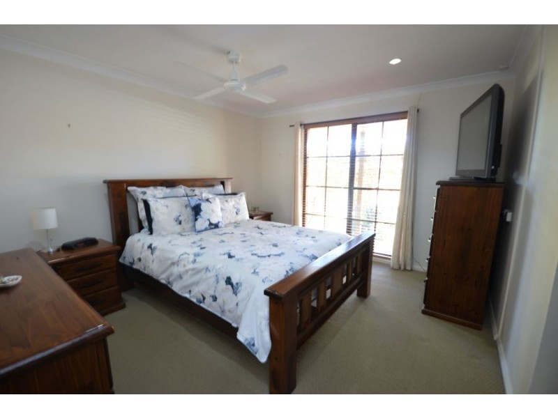 4 Bell Avenue, Dubbo NSW 2830