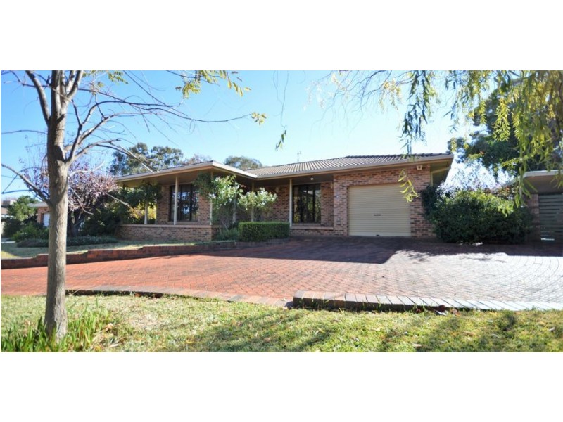 4 Bell Avenue, Dubbo NSW 2830
