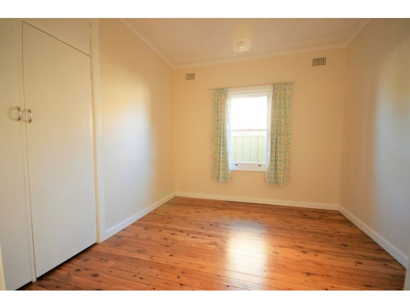 77 Taylor Street, Dubbo NSW 2830