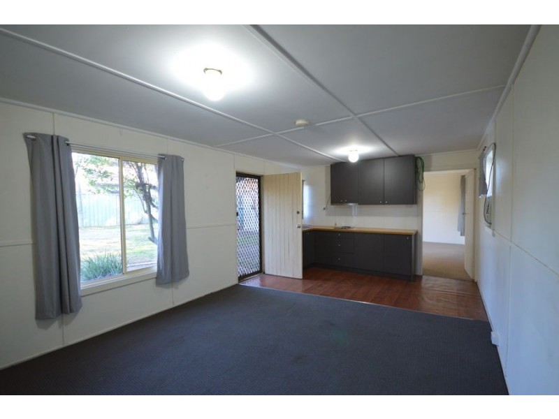 77 Taylor Street, Dubbo NSW 2830