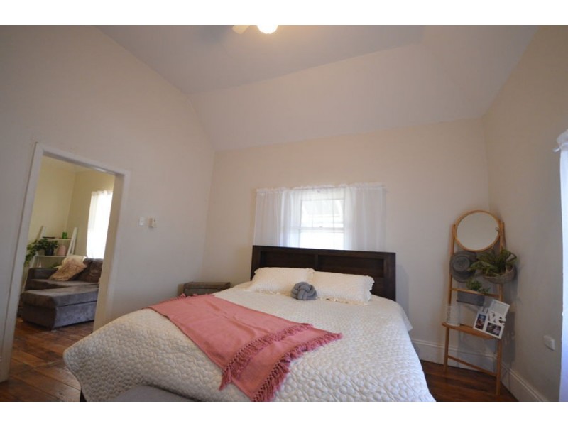 22 Wellington Street, Geurie NSW 2831