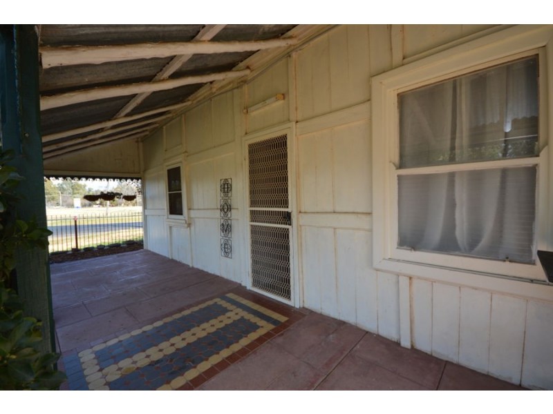 22 Wellington Street, Geurie NSW 2831