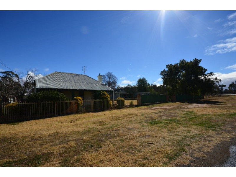 22 Wellington Street, Geurie NSW 2831