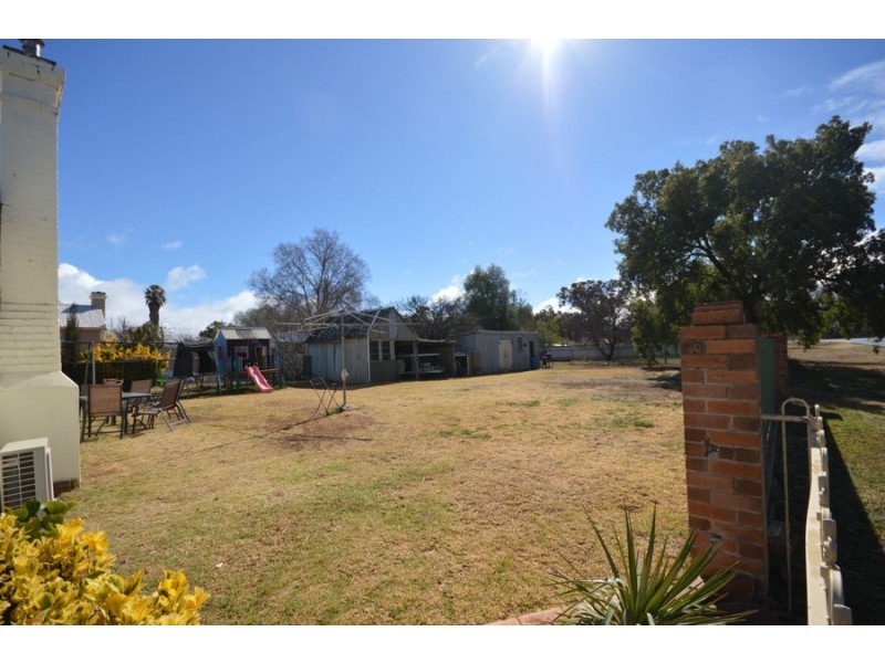 22 Wellington Street, Geurie NSW 2831