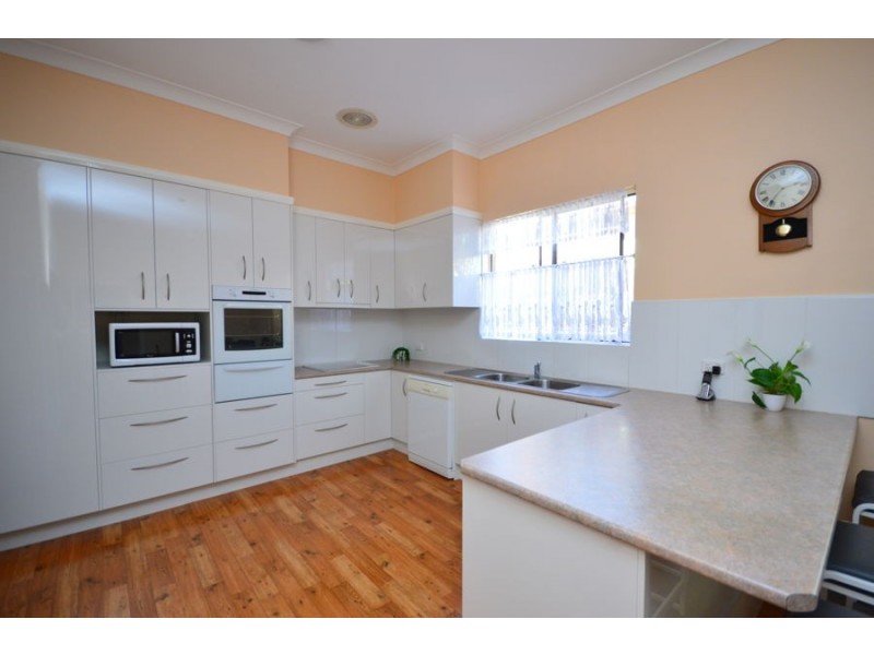 29 Hampden Street, Dubbo NSW 2830