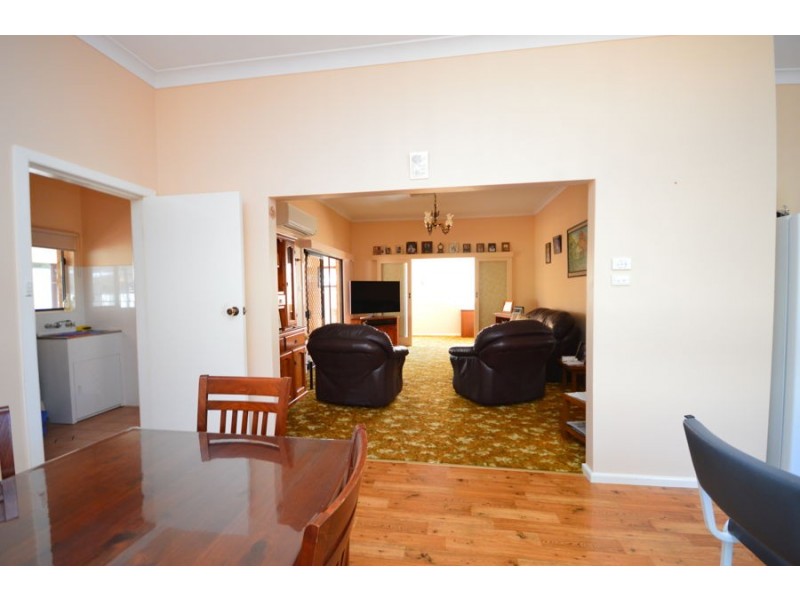 29 Hampden Street, Dubbo NSW 2830