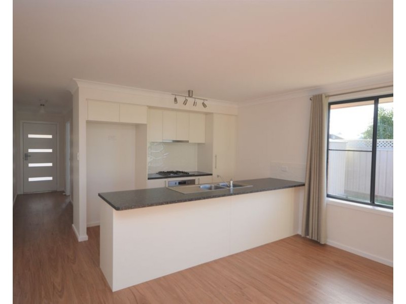 18A Snowy Crescent, Dubbo NSW 2830