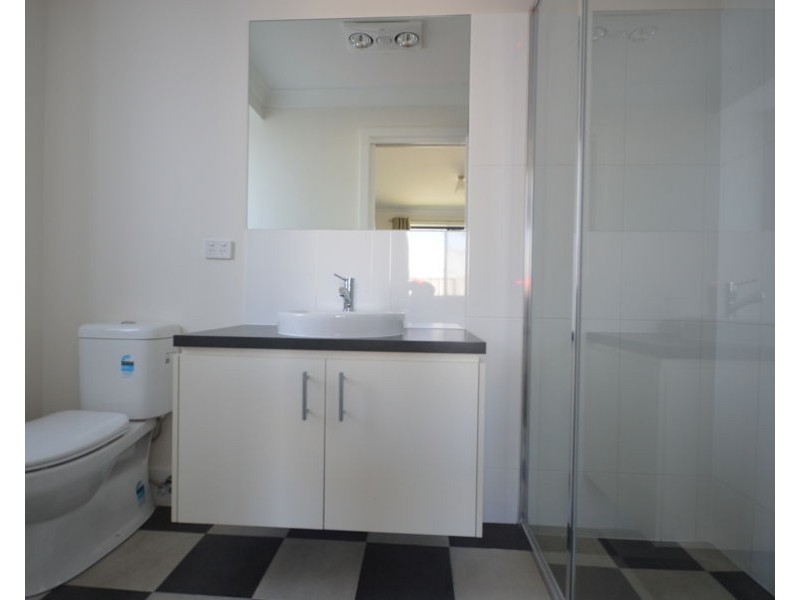 18A Snowy Crescent, Dubbo NSW 2830