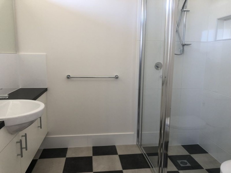 18B Snowy Crescent, Dubbo NSW 2830