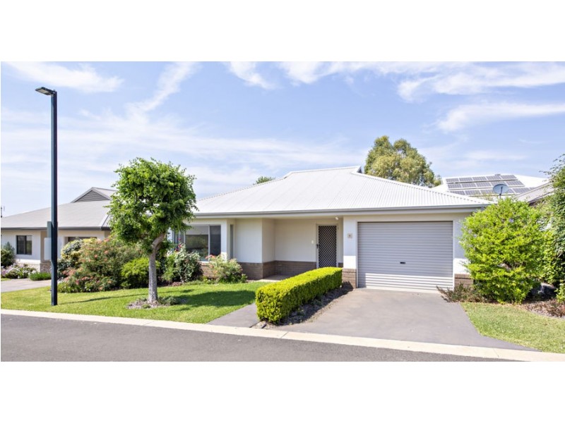 5/2 Glenabbey Drive, Dubbo NSW 2830