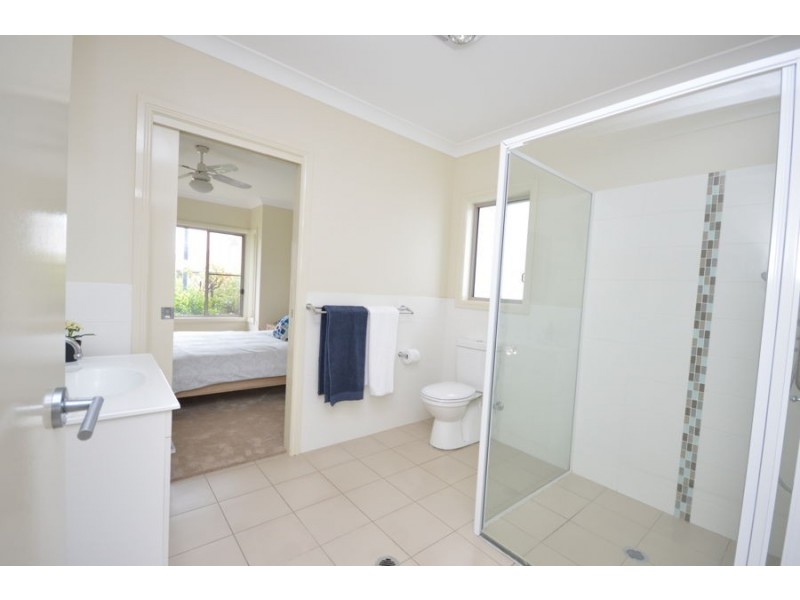 5/2 Glenabbey Drive, Dubbo NSW 2830