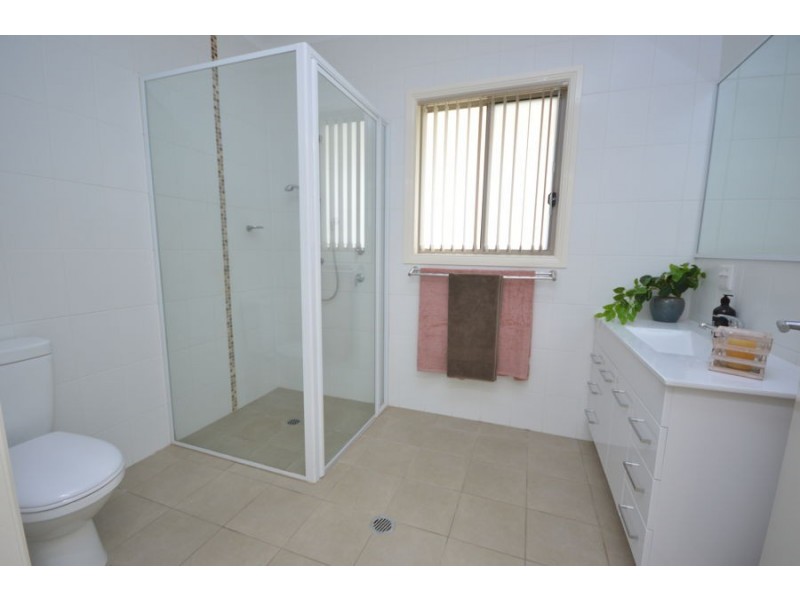 116/2 Glenabbey Drive, Dubbo NSW 2830