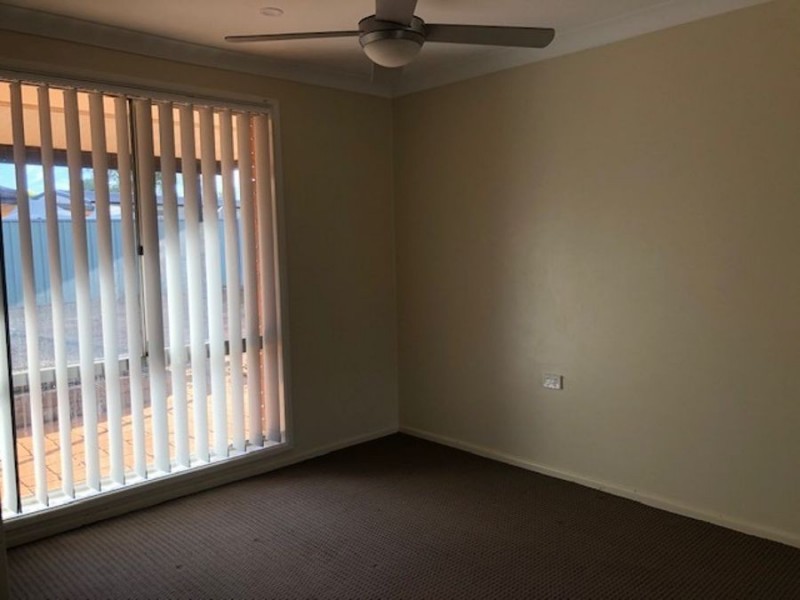 32 Springfield Way, Dubbo NSW 2830