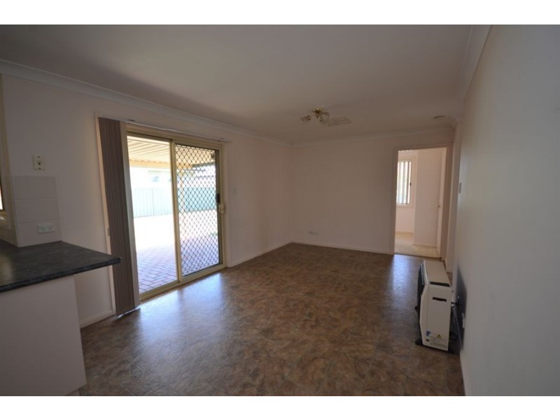 76 Sheraton Road, Dubbo NSW 2830
