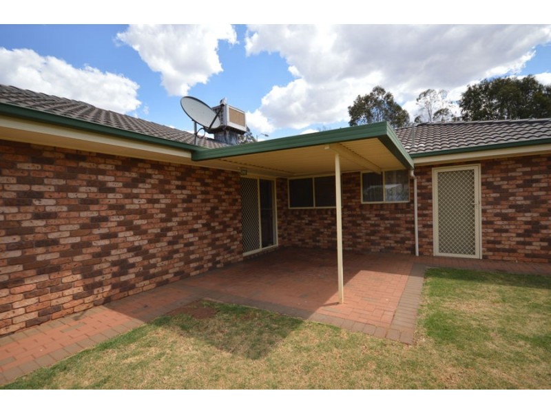 76 Sheraton Road, Dubbo NSW 2830