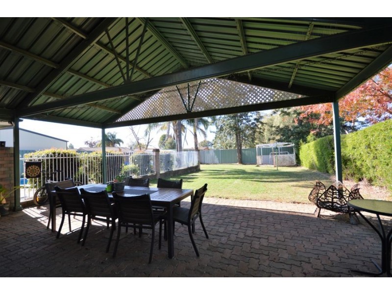 8 Clews Street, Dubbo NSW 2830