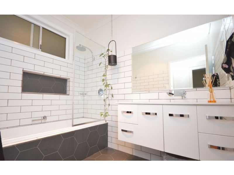 25 Crown Street, Dubbo NSW 2830