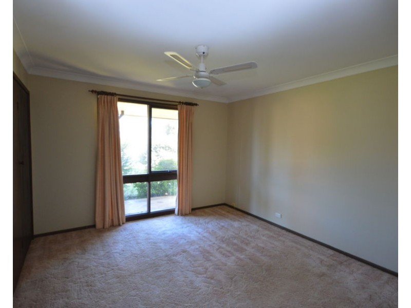 15 Mackay Drive, Dubbo NSW 2830