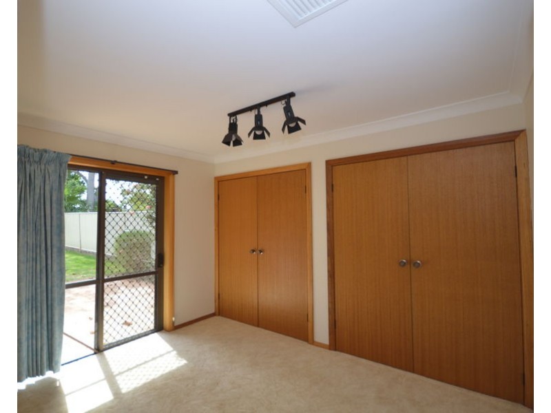 4 Meadowbank Drive, Dubbo NSW 2830