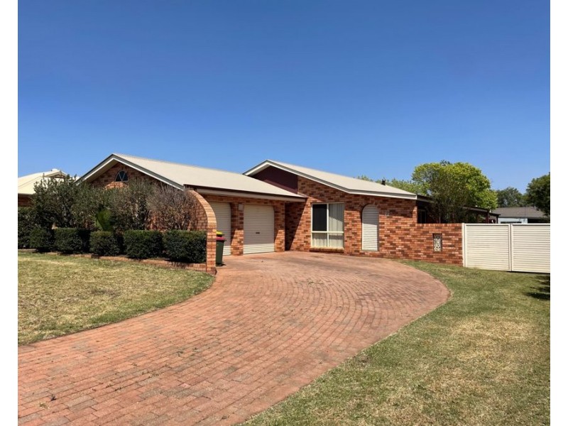 22 Eden Park Avenue, Dubbo NSW 2830