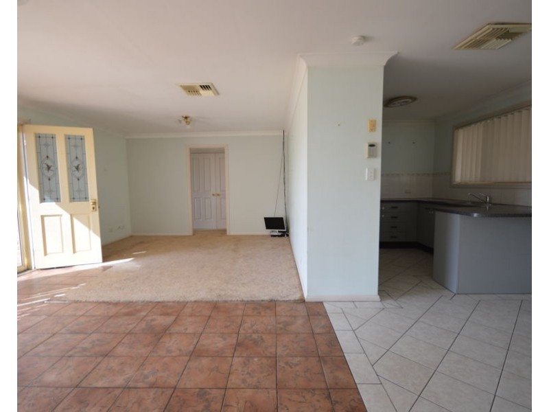 36 John Glenn Place, Dubbo NSW 2830