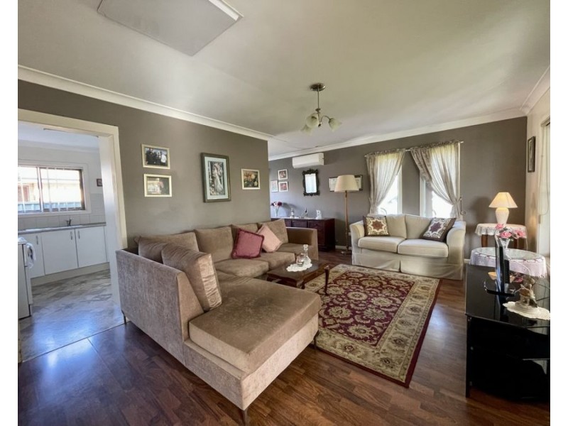 40 Howard Avenue, Dubbo NSW 2830