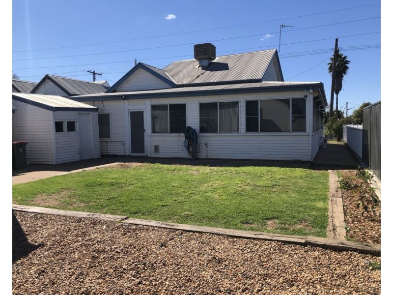 83 Macleay Street, Dubbo NSW 2830