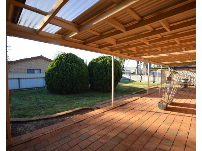 5 Edinburgh Avenue, Dubbo NSW 2830