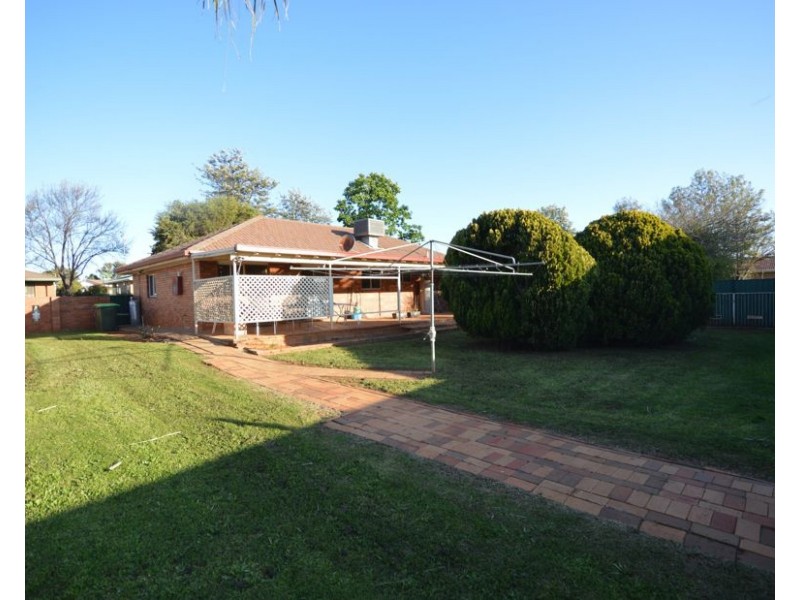 5 Edinburgh Avenue, Dubbo NSW 2830