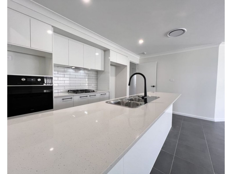 6 Malanda Avenue, Dubbo NSW 2830