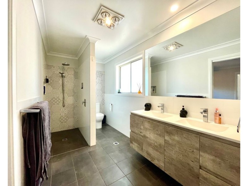 20 Bradford Circuit, Dubbo NSW 2830