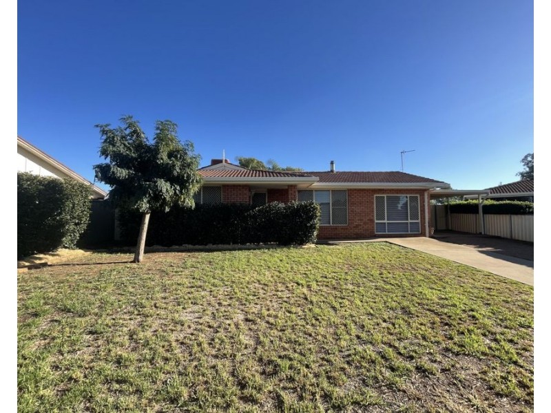 6 Parkland Place, Dubbo NSW 2830