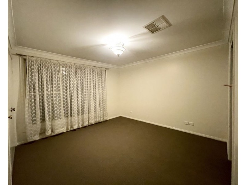 6 Parkland Place, Dubbo NSW 2830