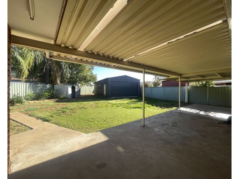 6 Parkland Place, Dubbo NSW 2830