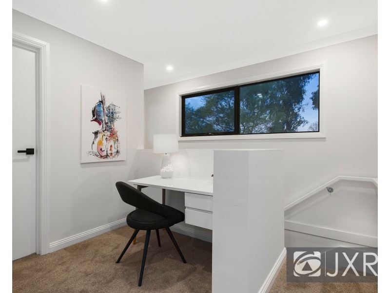 2/35 Medoro Grove, Mulgrave VIC 3170