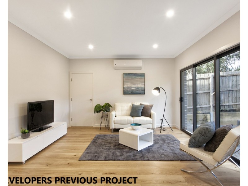 3/32 Oakes Avenue, Clayton South VIC 3169
