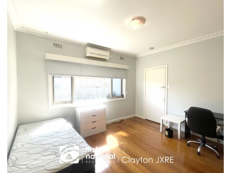 1/5 Madeleine Road, Clayton VIC 3168